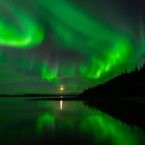 Honour - London Camera Club - Diane Weiler - Full Moon And Aurora